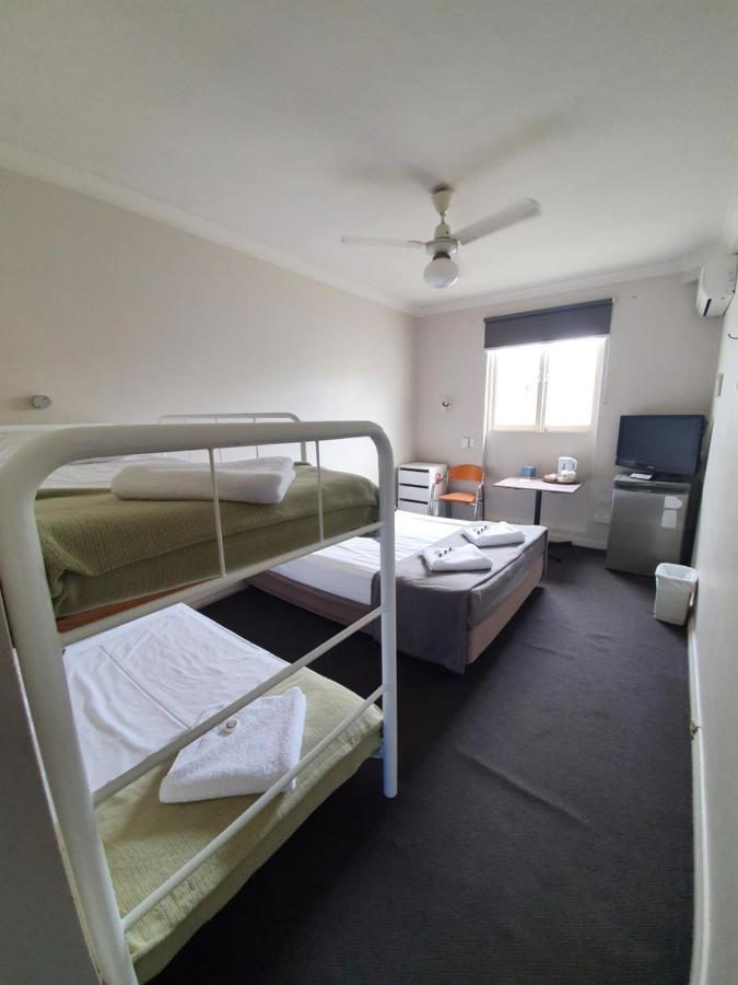 Hotel Allen Таунсвил Екстериор снимка