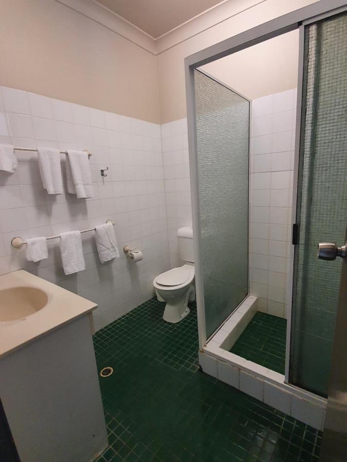Hotel Allen Таунсвил Екстериор снимка